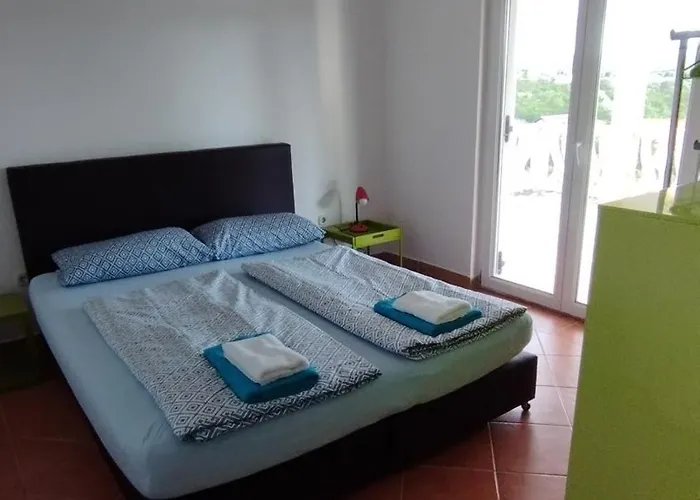 App Maja Apartamento Gornji Karin