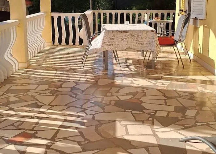 App Maja Apartamento