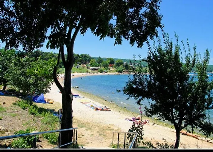 App Maja Gornji Karin